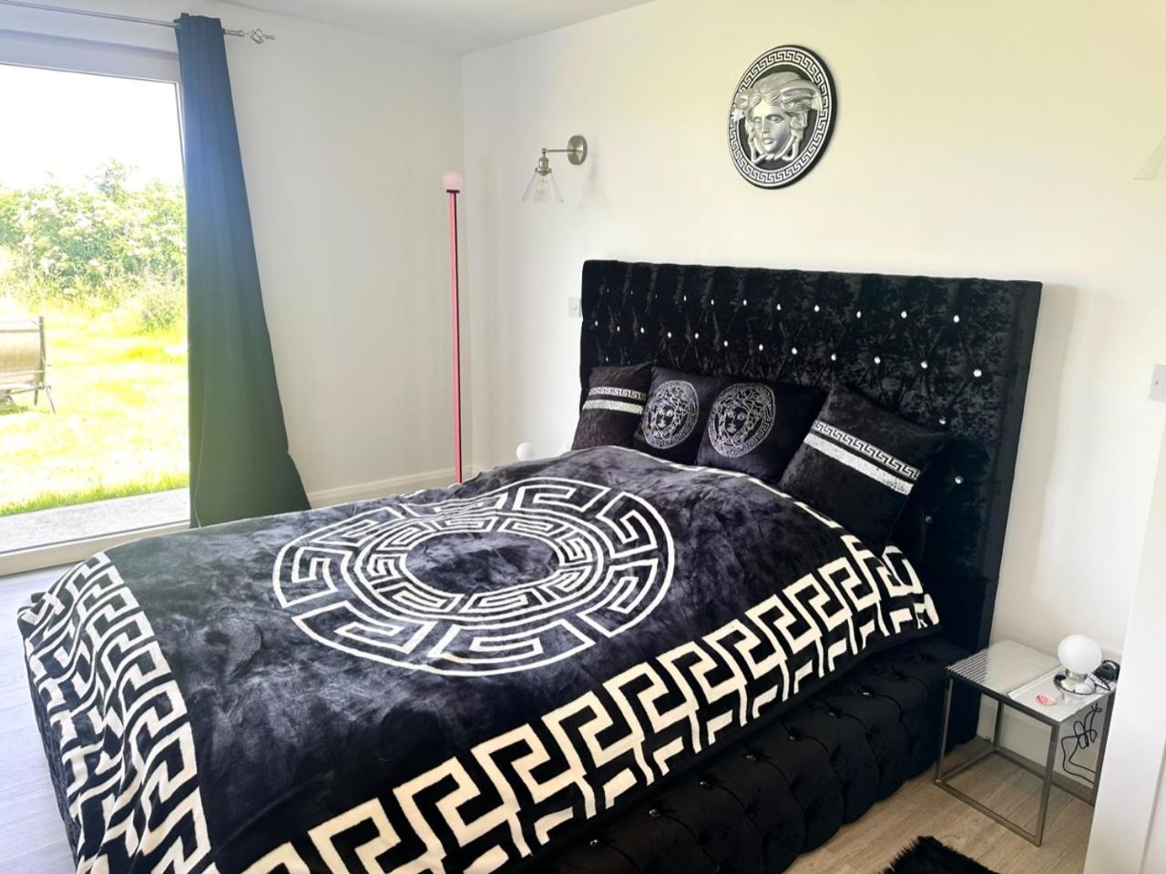Kildare Luxury Suites Eksteriør bilde