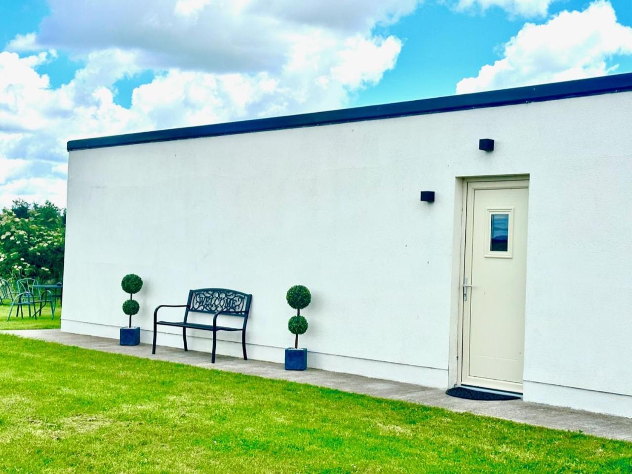 Kildare Luxury Suites Eksteriør bilde