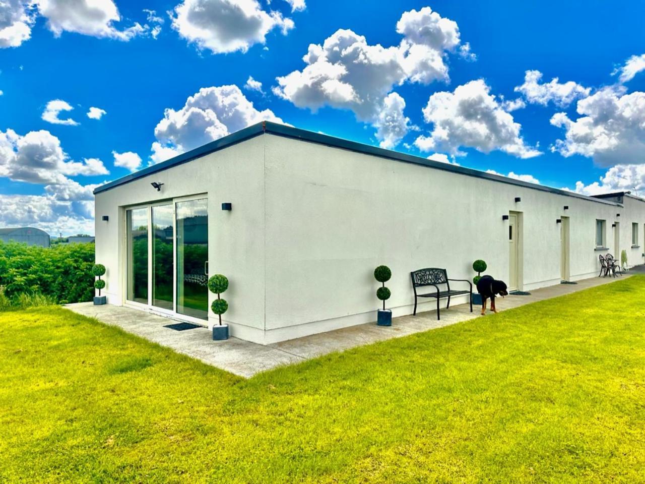 Kildare Luxury Suites Eksteriør bilde