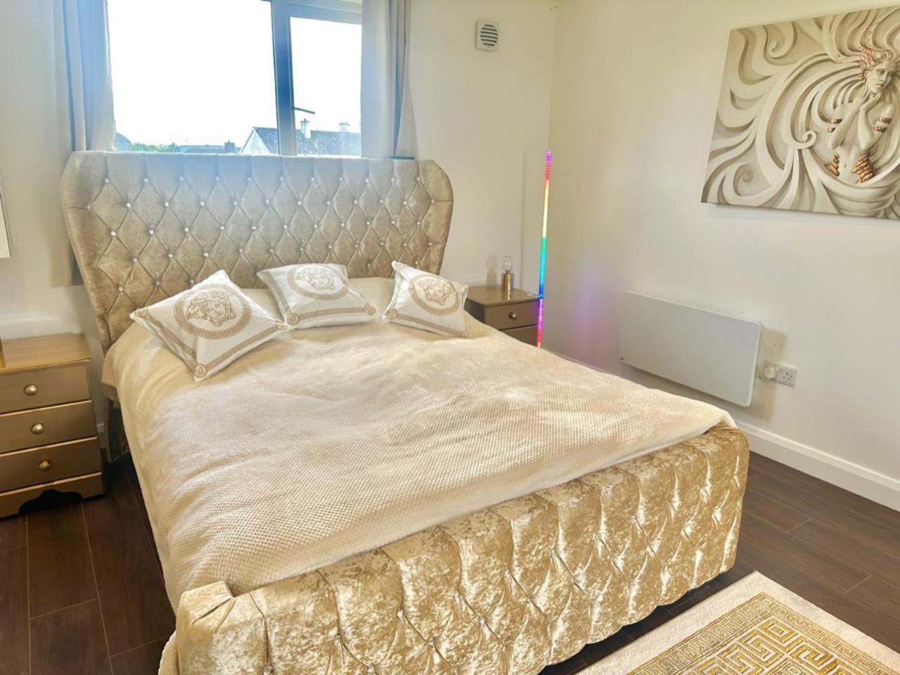 Kildare Luxury Suites Eksteriør bilde