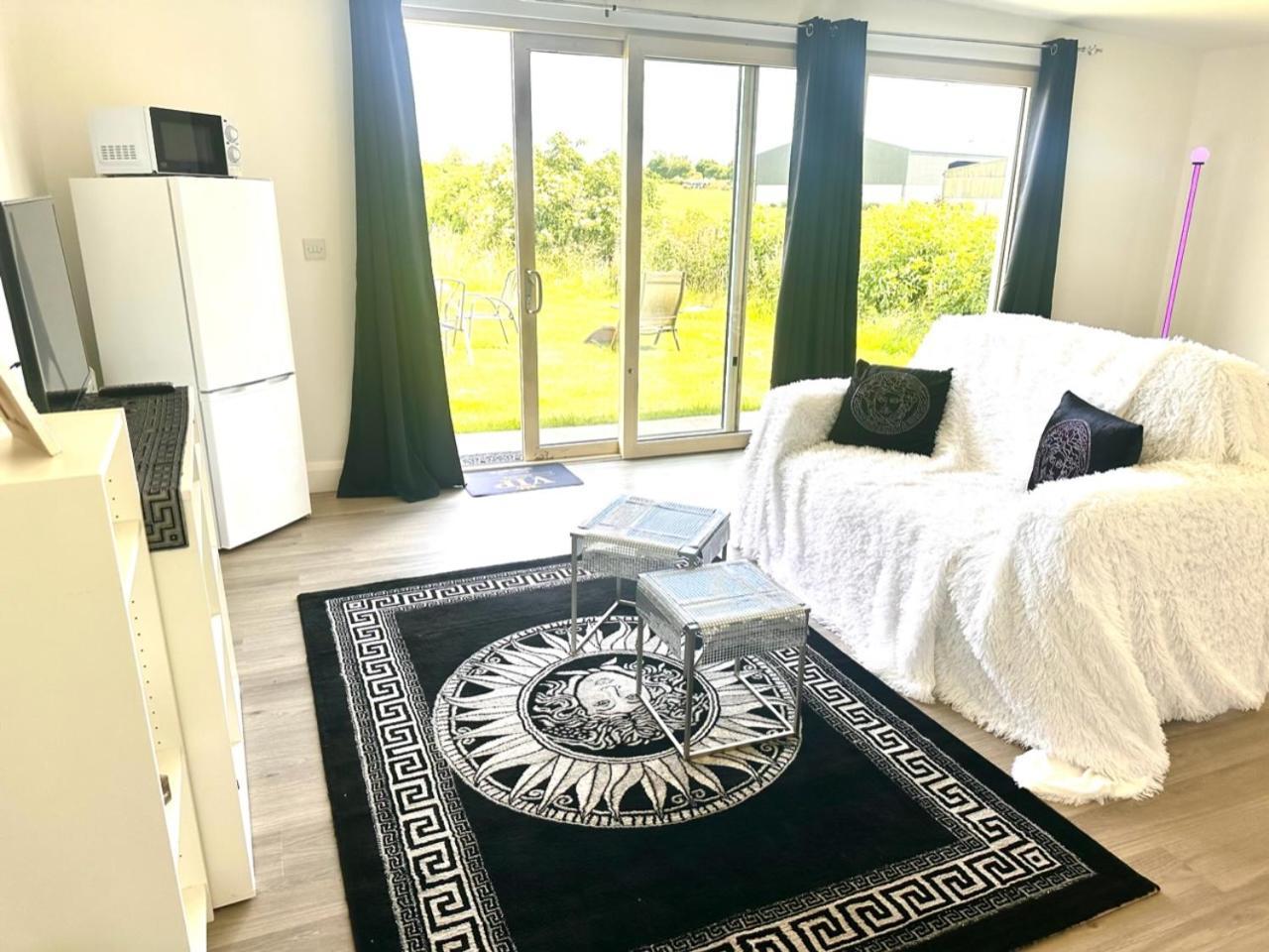 Kildare Luxury Suites Eksteriør bilde